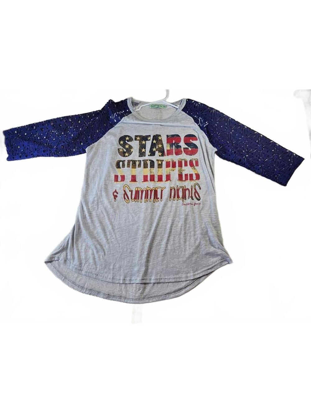 Southern Grace 2X Gray Top with Navy Blue Lace Sleeves.